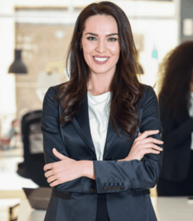 businesswoman-leader-in-modern-office-with-busines-F5UTRK7.png